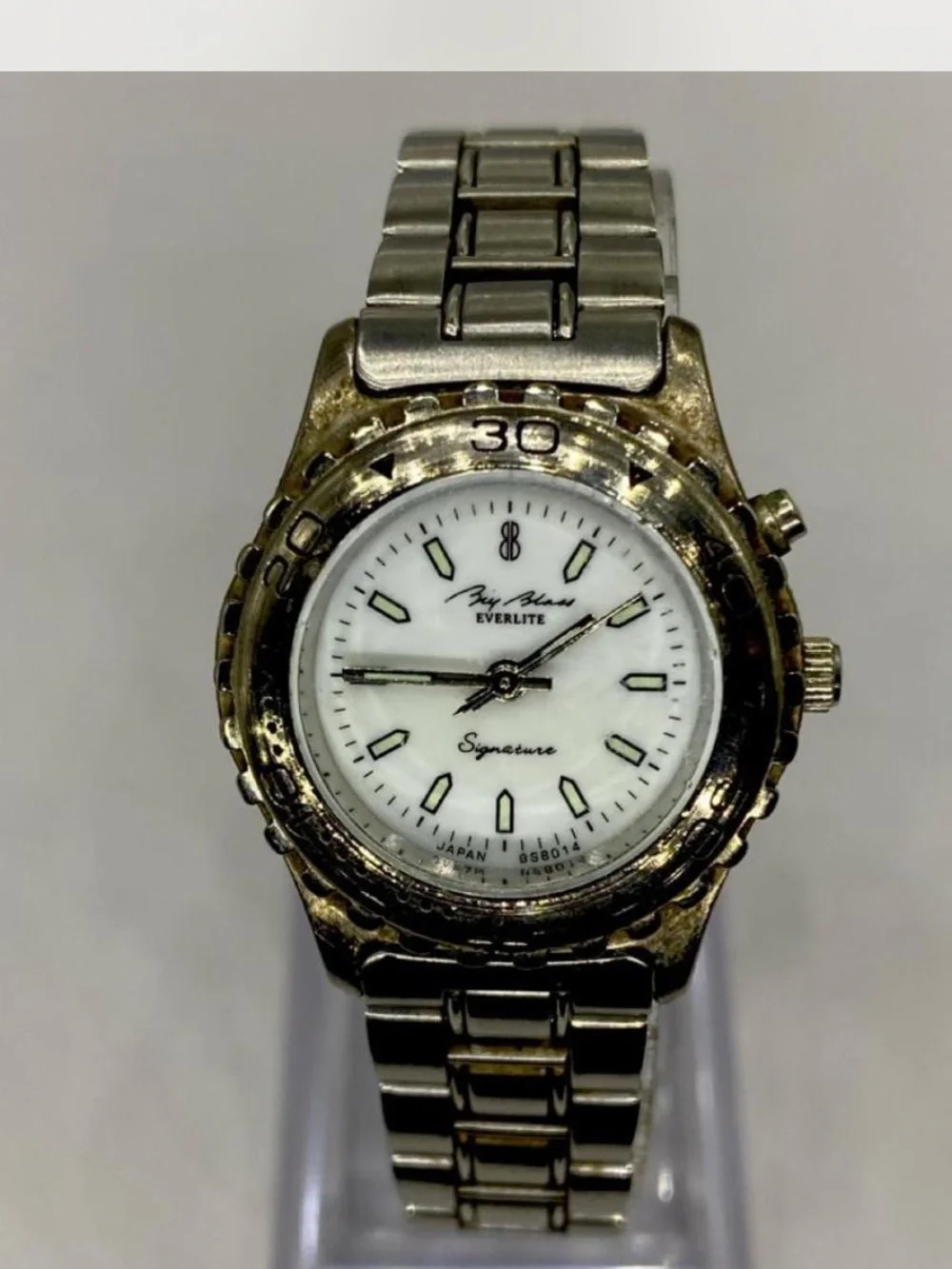 *** Bill Blass  ^^^ Designer *** Silver-Tone “ Japan movement “ Watch *^*